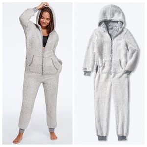 VS PINK SHERPA ONESIE PAJAMA XL